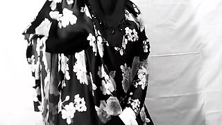 I Am Your Beautiful Sexy Pooja Queen Bhabhi