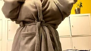 Masturbation close up Tamara big clit