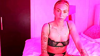 Cute blonde amateur webcam teen masturbating