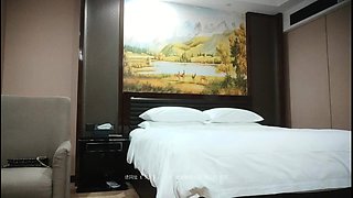 amateur sunanx fingering herself on live webcam