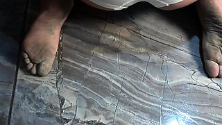 Real inexperienced Latina romps with messy soles for a