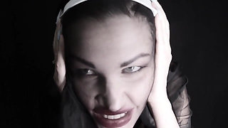 Diva del Tubo is a dark nun