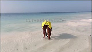Looking For Someone To Fuck Me At The Beach