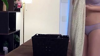 Amateur asian stepsister teen eating pussy in high def
