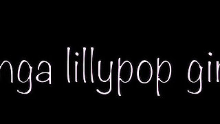 Teen Girl Masturbate on the Beach