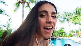 Outdoor cock riding in a tropical climate with Isa Bella