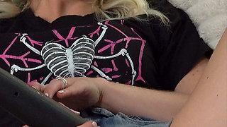 Wrestling Slut Vibrates Her Clit