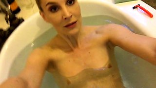 Blonde emo amateur solo masturbation