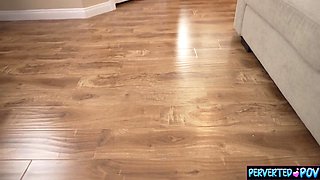 My Birthday Surprise Is Giving My Girlfriend A Massive Facial