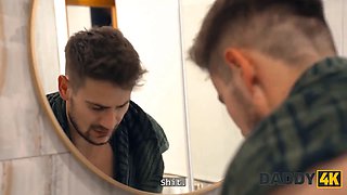 Olivia Zlota & Tommy Mahony: Hot Girlfriends Cheating on BF in Bed