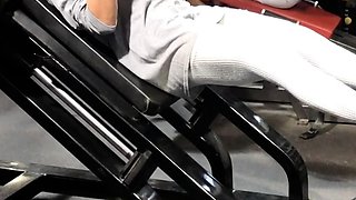 Amateur Foot Fetish Girlfriend Sucks and gives a Footjob