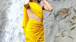 The Desi Girl From the Street Took off Her Saree and Eshal the Bad Teacher