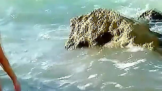 Skinny teen Megane Hot takes a date on the beach for a nude bath and gets fucked