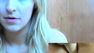 Hot amateur blonde pregnant toying her pussy solo