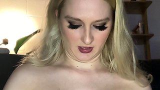 Blonde With Natural Big Boobs Loves Putting A Toy In Her