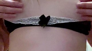 Amateur Big Boobs jerks Big Dick