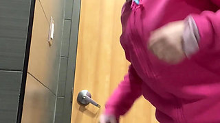 Weeing Around the World! Pissing in a Paper Cup in Canada