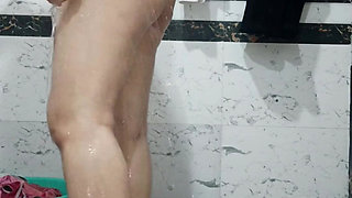 Priya Bhabi Sexy Bath Show