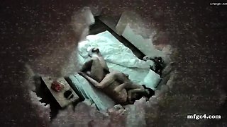 Hot amateur hidden cam