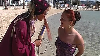 German Babe Playing with Her Pussy in Outdoor Show