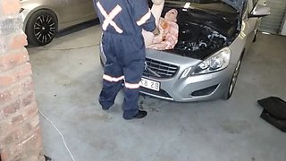Amateur Housewife Fucked In Car For Cash - Homemade Brunette Babe Cumshot