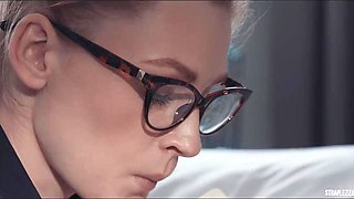 Glasses  Pantyhose P4PI 75