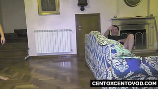 Freely model's pig action