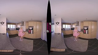 Cherry Potter hot solo VR porn