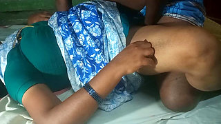 Hot Desi Big Ass Aunty Sex with Desi Saree Removing