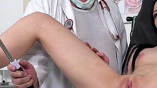 Innocent teen Quinn Diamond on a cervical exam by freaky doctor