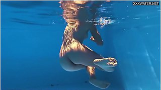 Hottest Euro Girl Sofi Otis Gets Horny By The Pool
