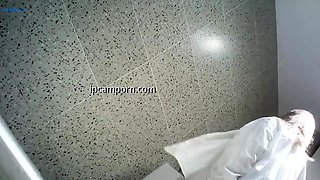 Amateurs Caught On Hidden Cam