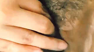 Wildenglishbbw playing with my hairy fat pussy in bath