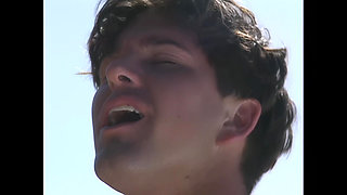 A Wild Girl Gets Fucked on the Beach Until He Cums on Her Face