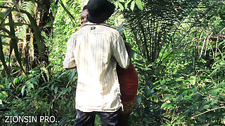 Amateur Homemade Sex: Taking My Hot African Friend to the Farm for Juicy Pussy Fucking